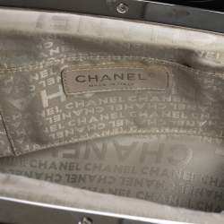 مملوكة مسبقًا حقيبة شانيل No. 5 إطار جلد وفرو بيج فاتحة