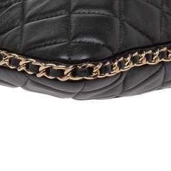 Pre Owned Chanel Black Quilted Leather O Case Chain Trim Clutch