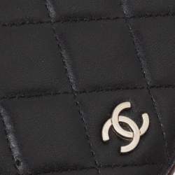 Pre Owned محفظة كونتيننتال شانيل أل ين جلد كافيار مبطنة سوداء