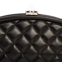 مملوكة مسبقًا Chanel Black Quilted Caviar Leather Timeless Clutch
