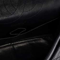 Pre Owned حقيبة شانيل "جامبو ريشيو 2.55 كلاسيك 227" قلاب جلد مبطن أزرق كحلي