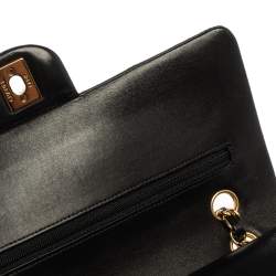 Pre Owned حقيبة شانيل قلاب مزدوج كلاسيكية متوسطة جلد مبطن سوداء