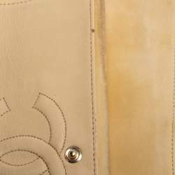 مملوكة مسبقًا Chanel Off White/Gold Quilted Tweed Medium Classic Double Flap Bag