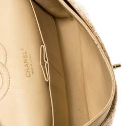 مملوكة مسبقًا Chanel Off White/Gold Quilted Tweed Medium Classic Double Flap Bag