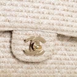 مملوكة مسبقًا Chanel Off White/Gold Quilted Tweed Medium Classic Double Flap Bag