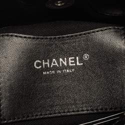 Pre Owned حقيبة شانيل "جست مادموازيل بولر" متوس طة جلد مبطن أسود