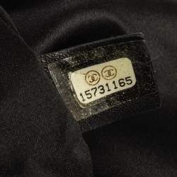 Pre Owned حقيبة يد شانيل "ريشيو" صغيرة جلد لامع و ترتر مخطط رصاصي و أسود