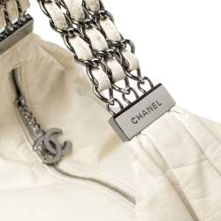 Pre Owned Chanel White Leather Rock and Chain Hobo