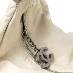 Pre Owned Chanel White Leather Rock and Chain Hobo