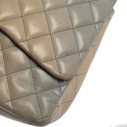 مملوكة مسبقًا حقيبة شانيل "جامبو كلاسيك" قلاب واحد جلد مبطن أومبري بيج و أزرق