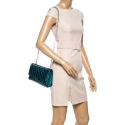 Pre Owned حقيبة شانيل قلاب ريشيو 2.55 كلاسيك 225 جلد مبطنة أخضر ميتاليك