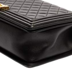 مملوكة مسبقًا Chanel Black Quilted Leather New Medium Boy Flap Bag