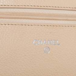 مملوكة مسبقًا Chanel Beige Quilted Leather Wallet On Chain