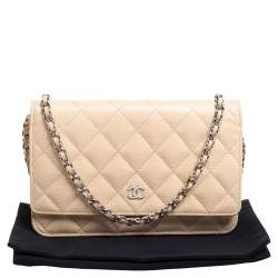 مملوكة مسبقًا Chanel Beige Quilted Leather Wallet On Chain