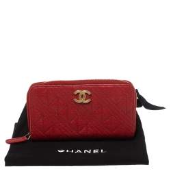 مملوكة مسبقًا Chanel Red Caviar Leather CC Zip-Around Wallet