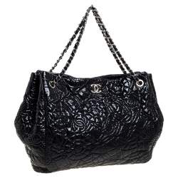 Pre Owned Chanel Black Patent Leather CC Hobo