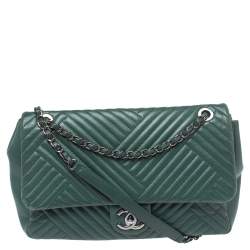 Pre Owned Chanel Green Crossing Quilted Leather CC Flap Shoulder Bag
