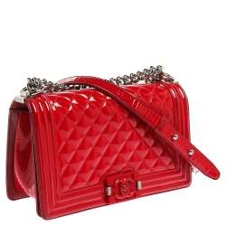 مملوكة مسبقًا Chanel Red Quilted Patent Leather Medium Boy Flap Bag