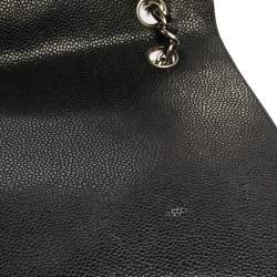 مملوكة مسبقًا Chanel Black Quilted Caviar Leather Maxi Classic Double Flap Bag