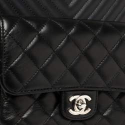 Pre Owned Chanel Navy Blue/Black Quilted And Chevron Leather Metiers d'art Camera Bag
