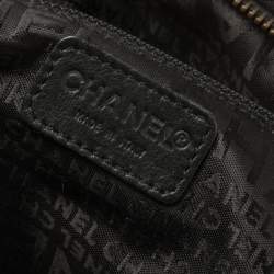 Pre Owned Chanel Black Leather Chain Link Zip Hobo