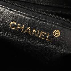 مملوكة مسبقًا Chanel Navy Blue Diamond Quilted Leather Vintage CC Camera Tassel Bag