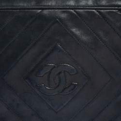 مملوكة مسبقًا Chanel Navy Blue Diamond Quilted Leather Vintage CC Camera Tassel Bag