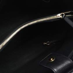 مملوكة مسبقًا Chanel Black Chevron Quilted Leather Large Surpique Tote