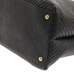 مملوكة مسبقًا Chanel Black Chevron Quilted Leather Large Surpique Tote