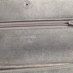 Pre Owned حقيبة كلتش شانيل WOC بريلينت جلد أحمر لامع