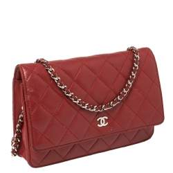 مملوكة مسبقًا Chanel Red Quilted Leather CC Classic Flap Wallet on Chain  