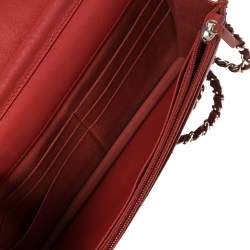 مملوكة مسبقًا Chanel Red Quilted Leather CC Classic Flap Wallet on Chain  