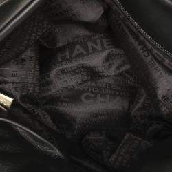 Pre Owned Chanel Black Lambskin Leather CC Bucket Bag