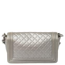 مملوكة مسبقًا Chanel Grey Quilted Leather and Stingray Trim Medium Boy Flap Bag