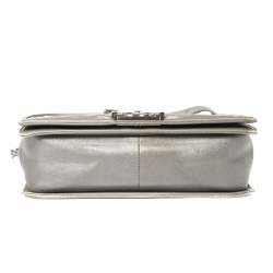 مملوكة مسبقًا Chanel Grey Quilted Leather and Stingray Trim Medium Boy Flap Bag