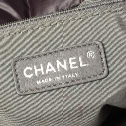 مملوكة مسبقًا Chanel Plum Quilted Nylon Medium Tweed on Stitch Bubble Flap Shoulder Bag