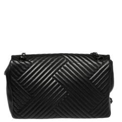 مملوكة مسبقًا Chanel Black Chevron Quilted Leather Large CC Crossing Flap Bag