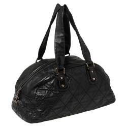 مملوكة مسبقًا Chanel Black Quilted Leather Cloudy Bundle Bowler Bag