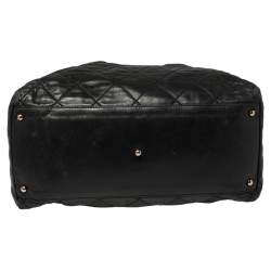 مملوكة مسبقًا Chanel Black Quilted Leather Cloudy Bundle Bowler Bag