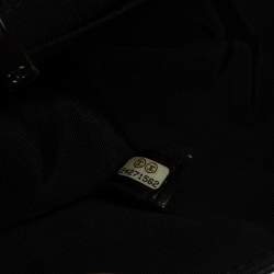 مملوكة مسبقًا Chanel Black Chevron Quilted Leather Medium Classic Flap Bag