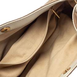 Pre Owned حقيبة شانيل باغيت كانفاس وجلد سي سي أبيض/ كاكي بسلسلة