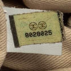 Pre Owned حقيبة شانيل باغيت كانفاس وجلد سي سي أبيض/ كاكي بسلسلة