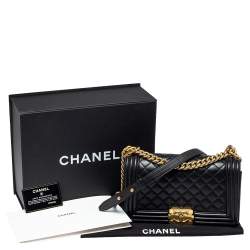 Pre Owned Chanel Black Quilted Leather Medium Boy Flap Bag