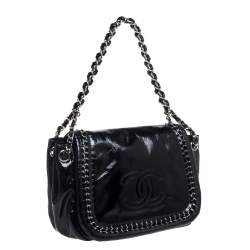 مملوكة مسبقًا Chanel Black Patent Leather Luxe Ligne Flap Bag