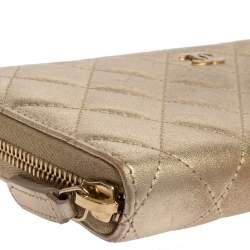 مملوكة مسبقًا Chanel Gold Quilted Leather CC Zip Around Wallet