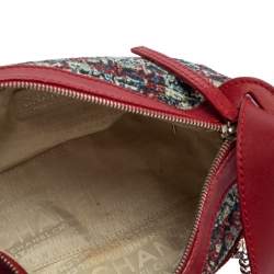 مملوكة مسبقًا Chanel Red Clover Tweed Shoulder Bag