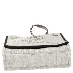 Pre Owned Chanel Grey Raffia Deauville Messenger Bag