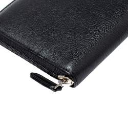 مملوكة مسبقًا Chanel Black Leather CC Camellia Embossed Zip Around Wallet