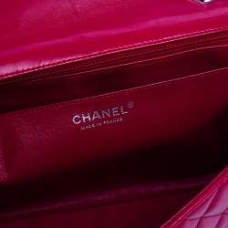 مملوكة مسبقًا Chanel Fuchsia Quilted Leather Jumbo Classic Single Flap Bag