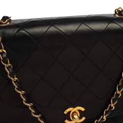 Pre Owned Chanel Black Quilted Leather Diana Flap Bag